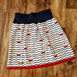 Zeige Details für Jersey Rock blau weiß rot mit Schiffe Bild von Jersey Rock blau weiß rot mit Schiffe