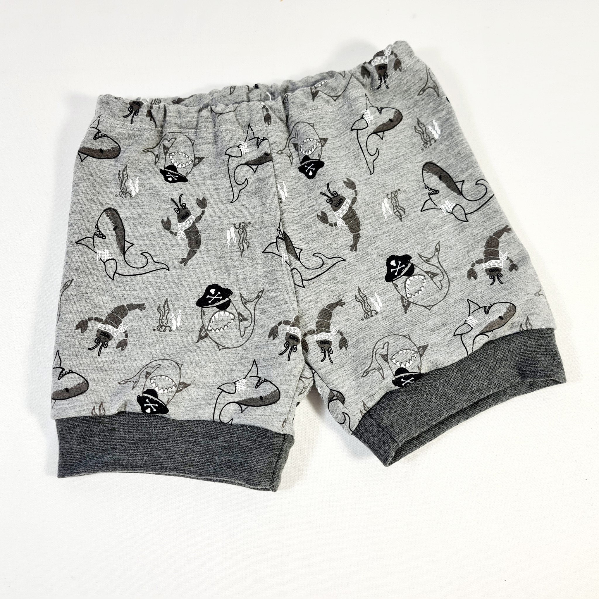 Bild von Kinderhose kurz, Shorts, Haifisch Gr. 80/86